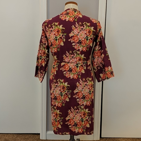 Floral Robe - Picture 3 of 3
